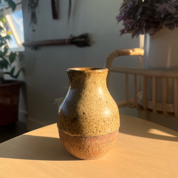 Handmade ceramic vase - Picture 1 of 2